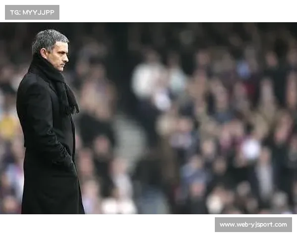 “穆里尼奥抗议判罚染红离场,次回合将缺席场边指挥” “穆里尼奥抗议判罚染红离场,次回合将缺席场边指挥”